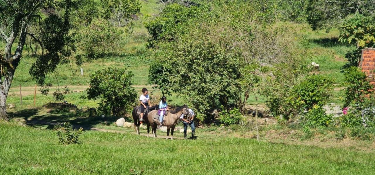 Hotel Fazenda Castelo Santa Clara 라브리냐스 외부 사진